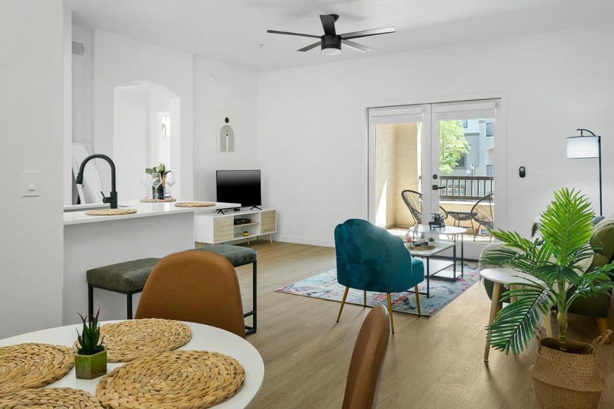 Cozysuites Glendale By The Stadium With Pool 02 Экстерьер фото