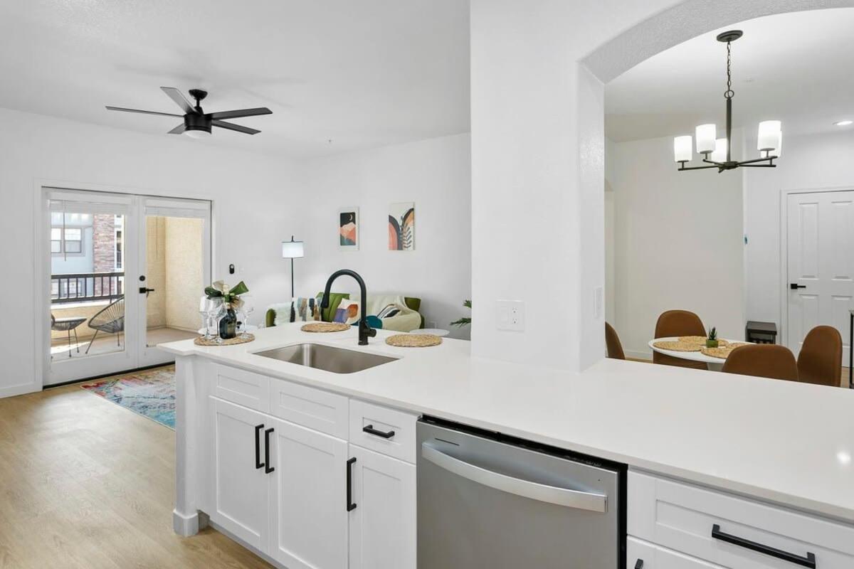 Cozysuites Glendale By The Stadium With Pool 02 Экстерьер фото