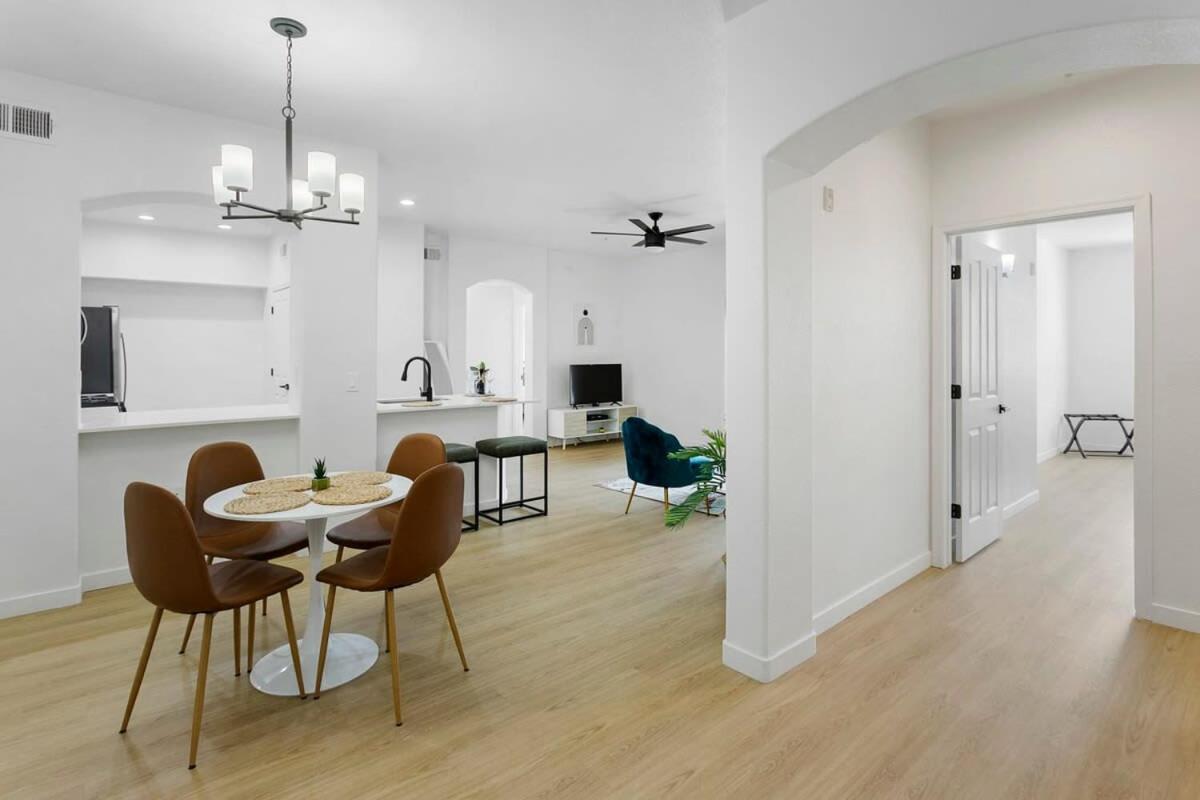 Cozysuites Glendale By The Stadium With Pool 02 Экстерьер фото